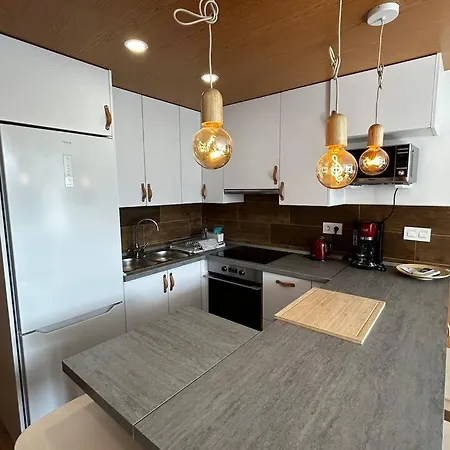 Апартаменты Modern Spacious 3 Bedroom In Playa Del Ingles *