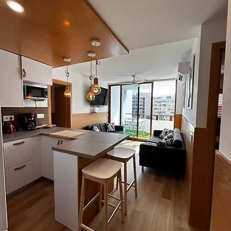 Апартаменты Modern Spacious 3 Bedroom In Playa Del Ingles Маспаломас